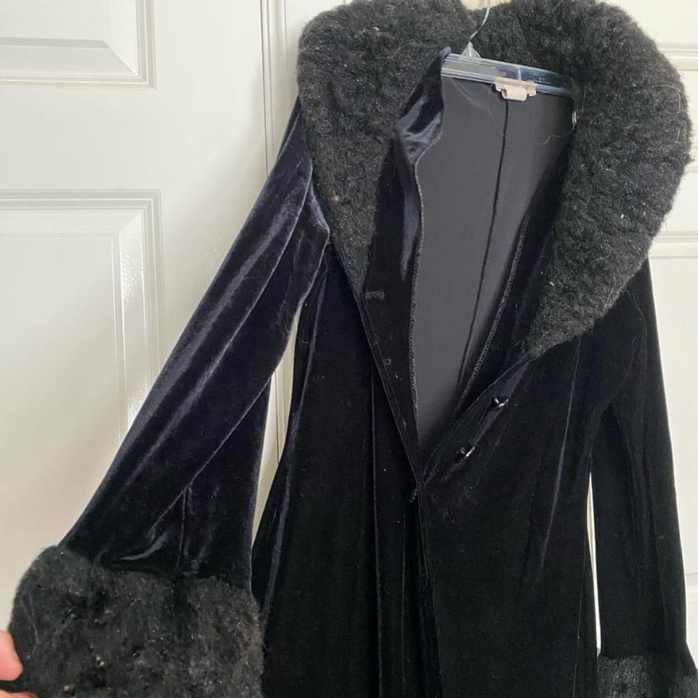 Luly K black velour coat